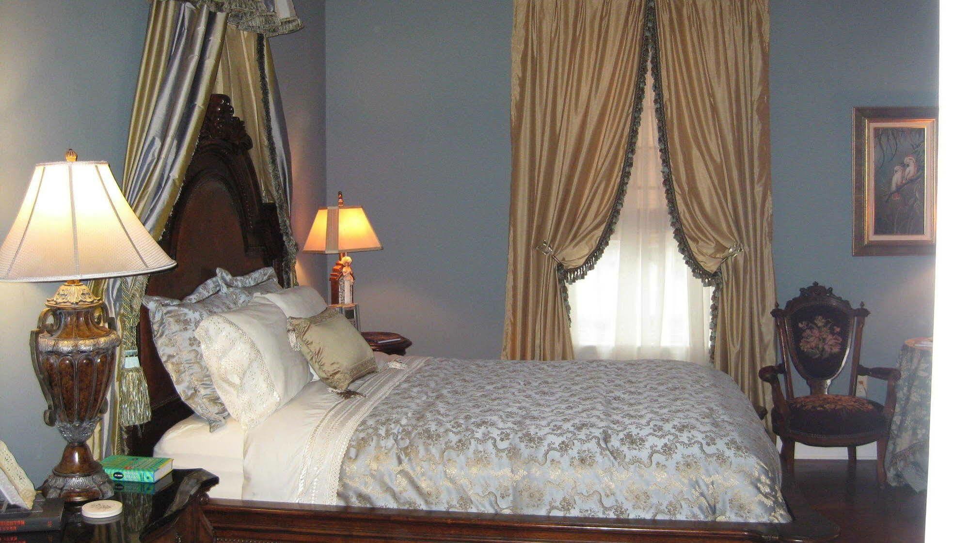 Trinkle Mansion Bed & Breakfast Wytheville Exterior photo