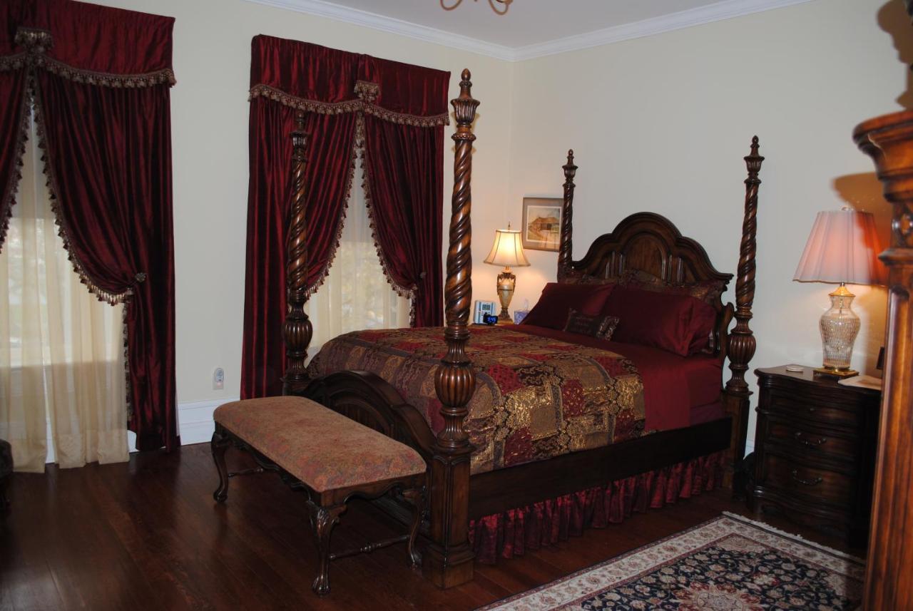 Trinkle Mansion Bed & Breakfast Wytheville Exterior photo